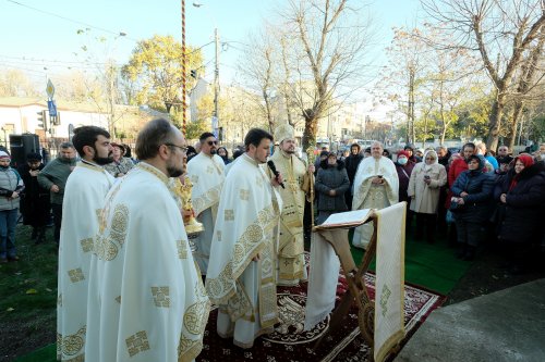 Înnoire la Biserica „Sfântul Nicolae”-Vlădica din Capitală Poza 278952