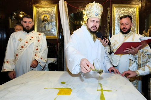 Înnoire la Biserica „Sfântul Nicolae”-Vlădica din Capitală Poza 278961