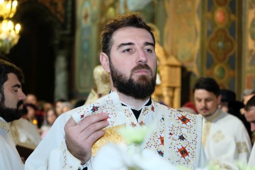 Înnoire la Biserica „Sfântul Nicolae”-Vlădica din Capitală Poza 278979