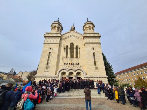 Sfântul Apostol Andrei, sărbătorit la Catedrala Mitropolitană din Cluj-Napoca Poza 279021