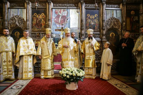 Sfântul Apostol Andrei, sărbătorit la Catedrala Mitropolitană din Cluj-Napoca Poza 279024