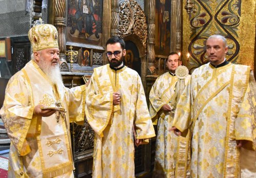 Slujire arhierească la Catedrala Mitropolitană din Cluj‑Napoca Poza 279417