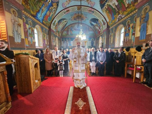 Binecuvântarea capelei mortuare de la Parohia Limba, Alba Iulia Poza 279510