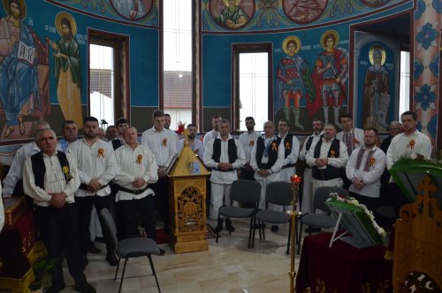 Slujire arhierească la Peştiş, în Episcopia Oradiei Poza 279513