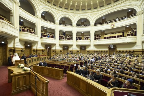 Spectacolul „Sfântul Nicolae în mijlocul copiilor” pe Colina Bucuriei Poza 279725