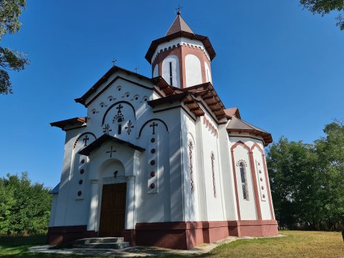 Biserica albă de deasupra Prutului Poza 279666