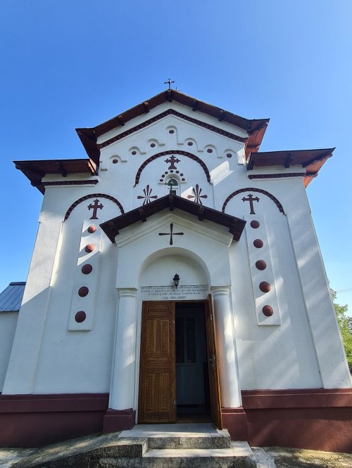 Biserica albă de deasupra Prutului Poza 279671
