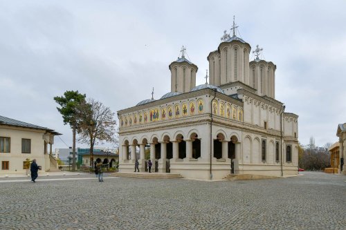 Prăznuirea Arhiepiscopului Mirei Lichiei pe Dealul Patriarhiei Poza 279786