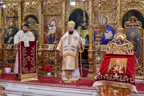 Prăznuirea Arhiepiscopului Mirei Lichiei pe Dealul Patriarhiei Poza 279823