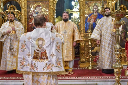 Prăznuirea Arhiepiscopului Mirei Lichiei pe Dealul Patriarhiei Poza 279836