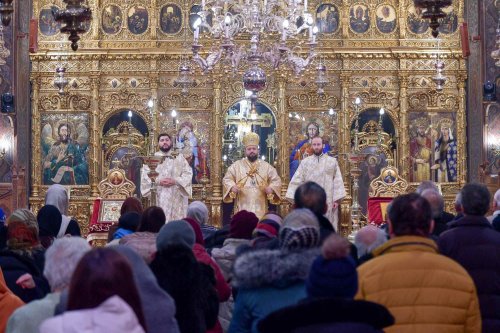 Prăznuirea Arhiepiscopului Mirei Lichiei pe Dealul Patriarhiei Poza 279841