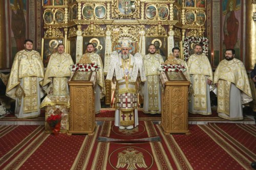 Biserica „Sfântul Nicolae” din Buzău și-a prăznuit hramul Poza 279971