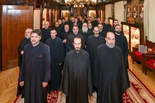 Promovări în rang pentru preoți din Arhiepiscopia Bucureștilor  Poza 280186