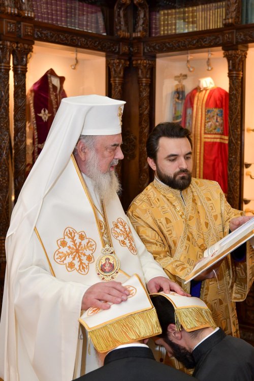 Promovări în rang pentru preoți din Arhiepiscopia Bucureștilor  Poza 280192