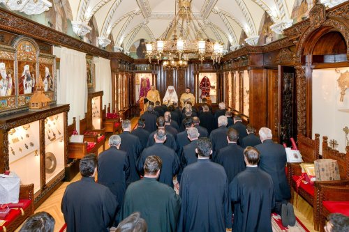 Promovări în rang pentru preoți din Arhiepiscopia Bucureștilor  Poza 280193