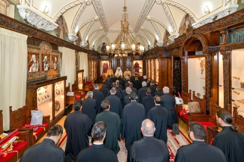 Promovări în rang pentru preoți din Arhiepiscopia Bucureștilor  Poza 280195