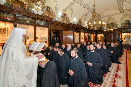 Promovări în rang pentru preoți din Arhiepiscopia Bucureștilor  Poza 280196