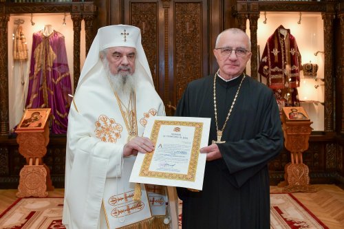 Promovări în rang pentru preoți din Arhiepiscopia Bucureștilor  Poza 280198