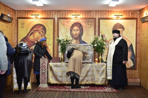 Începutul sărbătorii Sfântului Ierarh Spiridon la Catedrala sa din București Poza 280379