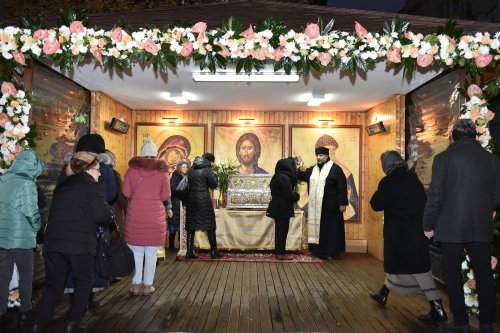 Începutul sărbătorii Sfântului Ierarh Spiridon la Catedrala sa din București Poza 280381