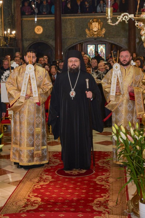 Bucurii duhovnicești oferite de Sfântul Spiridon credincioșilor din Capitală Poza 280474