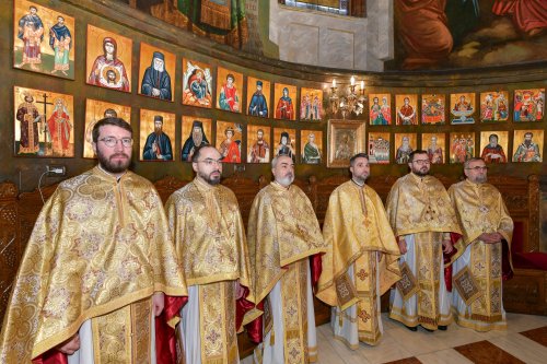 Bucurii duhovnicești oferite de Sfântul Spiridon credincioșilor din Capitală Poza 280503