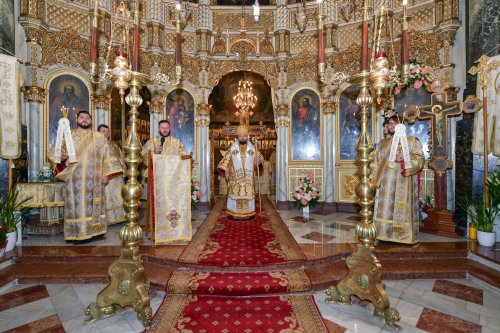 Bucurii duhovnicești oferite de Sfântul Spiridon credincioșilor din Capitală Poza 280507