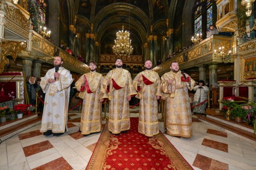 Bucurii duhovnicești oferite de Sfântul Spiridon credincioșilor din Capitală Poza 280513