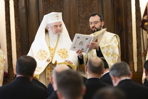 Promovări în rang pentru clerici din Eparhia Bucureștilor Poza 280631