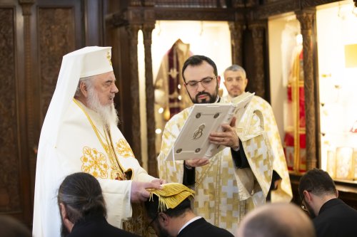 Promovări în rang pentru clerici din Eparhia Bucureștilor Poza 280633