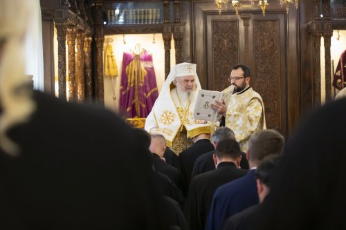 Promovări în rang pentru clerici din Eparhia Bucureștilor Poza 280634