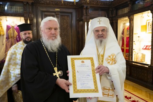 Promovări în rang pentru clerici din Eparhia Bucureștilor Poza 280636