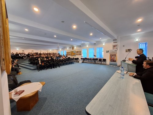 Zilele „ Mitropolit Veniamin Costachi” la Seminarul Teologic de la Mănăstirea Neamț Poza 280586
