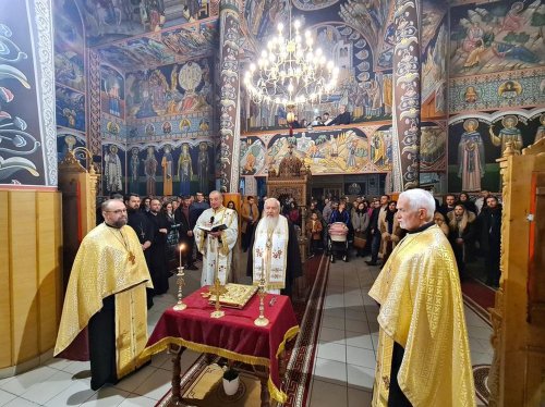 Binecuvântare arhierească pentru familiile care s‑au cununat în bisericile din Cluj‑Napoca în acest an Poza 280831