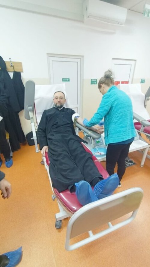 Preoți clujeni au donat sânge Poza 280846