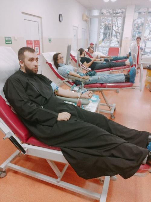 Preoți clujeni au donat sânge Poza 280847