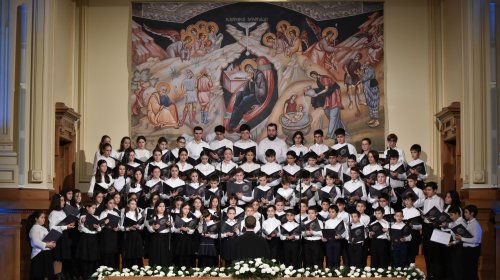 Concertul de colinde „Răsăritul cel de Sus” la Palatul Patriarhiei Poza 281077