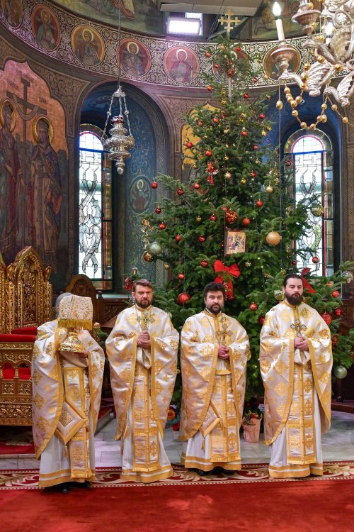 Ziua onomastică a Patriarhului României sărbătorită prin rugăciune Poza 281154