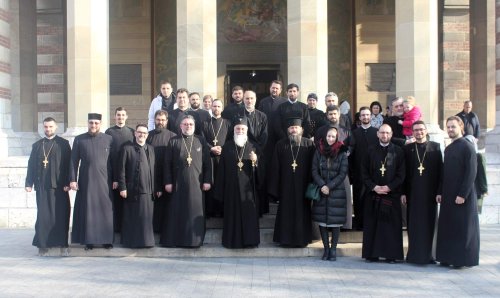 Hirotonie și concert de colinde la Catedrala Mitropolitană din Craiova Poza 281275
