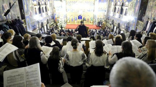 Sute de colindători la Catedrala Mitropolitană din Sibiu Poza 281238