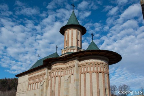 Finalizarea lucrărilor de restaurare și consolidare a Ansamblului Mănăstirii Tazlău Poza 281406