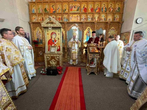 Hirotonie și instalare de preot în Parohia Telejna Poza 281405