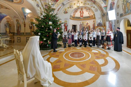 Noi cete de colindători primite de Patriarhul României Poza 281541