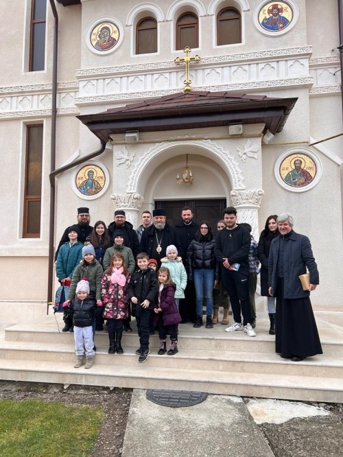 Daruri pentru familiile mai multor preoți din Protopopiatul Mediaș Poza 281553