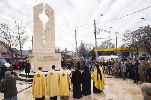 Monument dedicat eroilor transmisioniști inaugurat în București Poza 281628