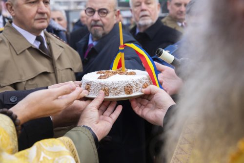 Monument dedicat eroilor transmisioniști inaugurat în București Poza 281652