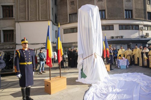 Monument comemorativ inaugurat la Sala Dalles din București Poza 282001