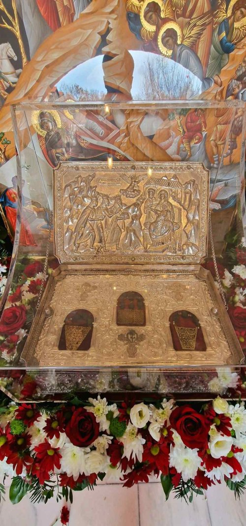 Întâmpinarea Darurilor Magilor la Mănăstirea Pantocrator din județul Teleorman Poza 282215