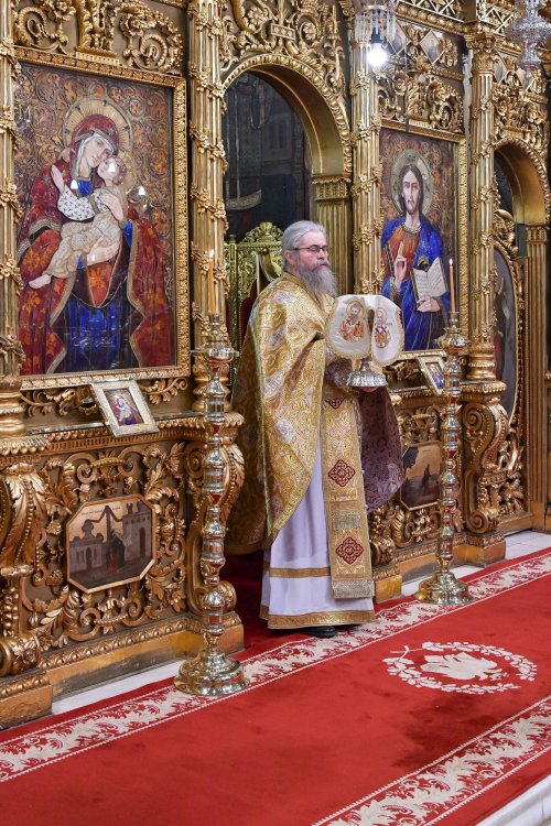 Duminica Sfinților Părinți după trup ai Domnului la Catedrala Patriarhală  Poza 282242