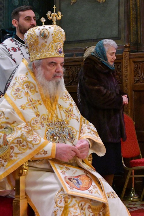 Praznic luminos la Catedrala Patriarhală din București Poza 282376